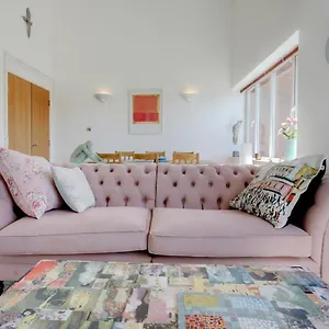  Apartment Beautiful Duplex Penthouse - Roof Garden, Views, Parking